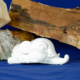 Elefant aus Gips liegend - Geschenkideen aus Gips, Wohnideen aus Gips, Deko aus Gips