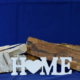 Handgemachte Deko aus Gips - Schriftzug "Home" mit Herz - Geschenkideen aus Gips, Wohnideen aus Gips