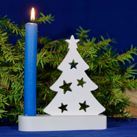 Handgemachte Deko aus Gips - Stiliserter Weihnachtsbaum mit Sternen als Weihnachtsdeko
